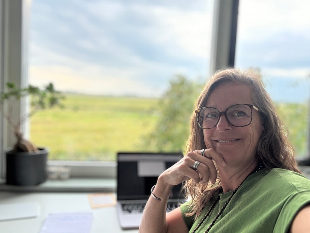 Vanessa aan het werk in kamer van dochterlief